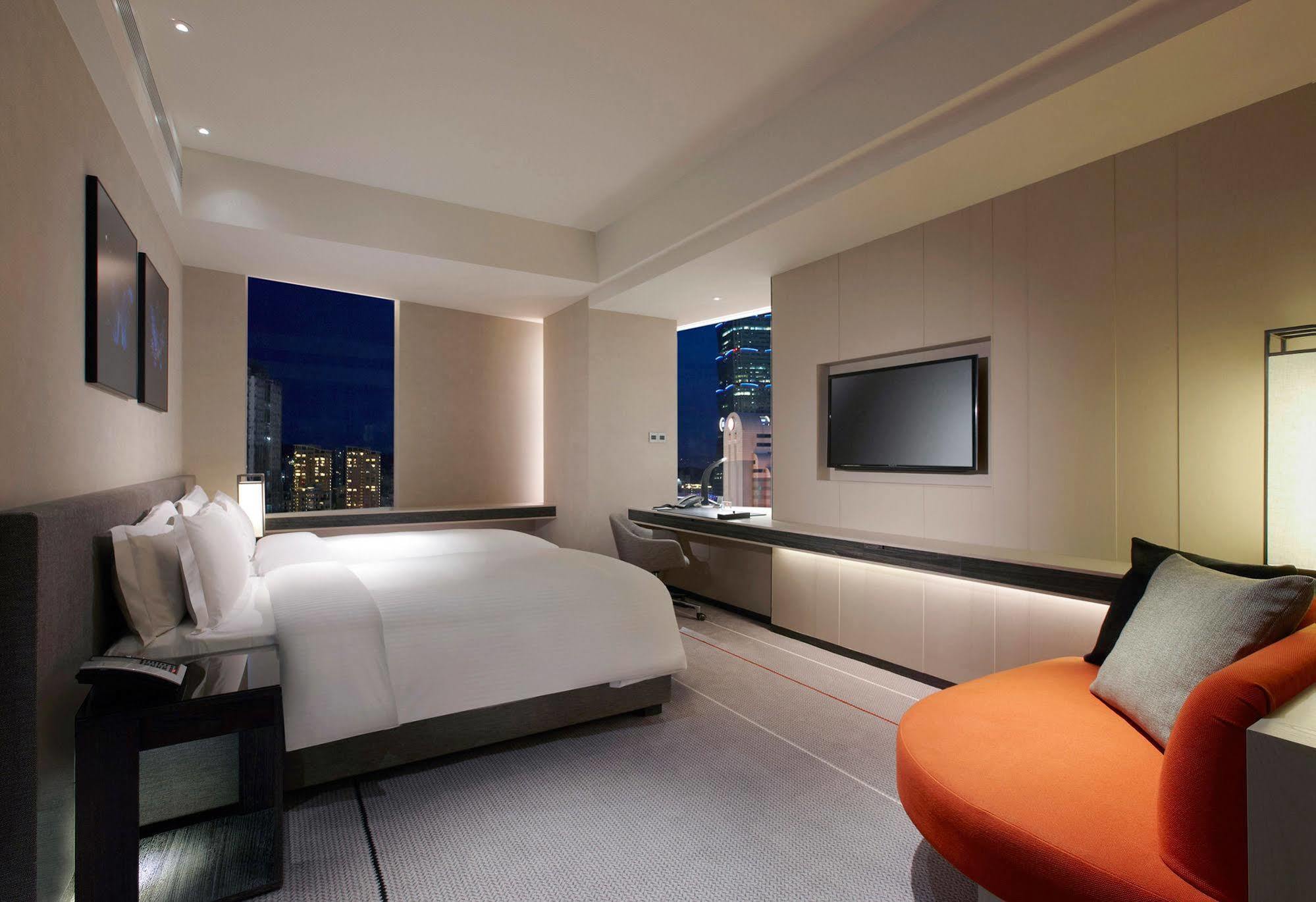 Отель Humble House Taipei, Curio Collection By Hilton Экстерьер фото